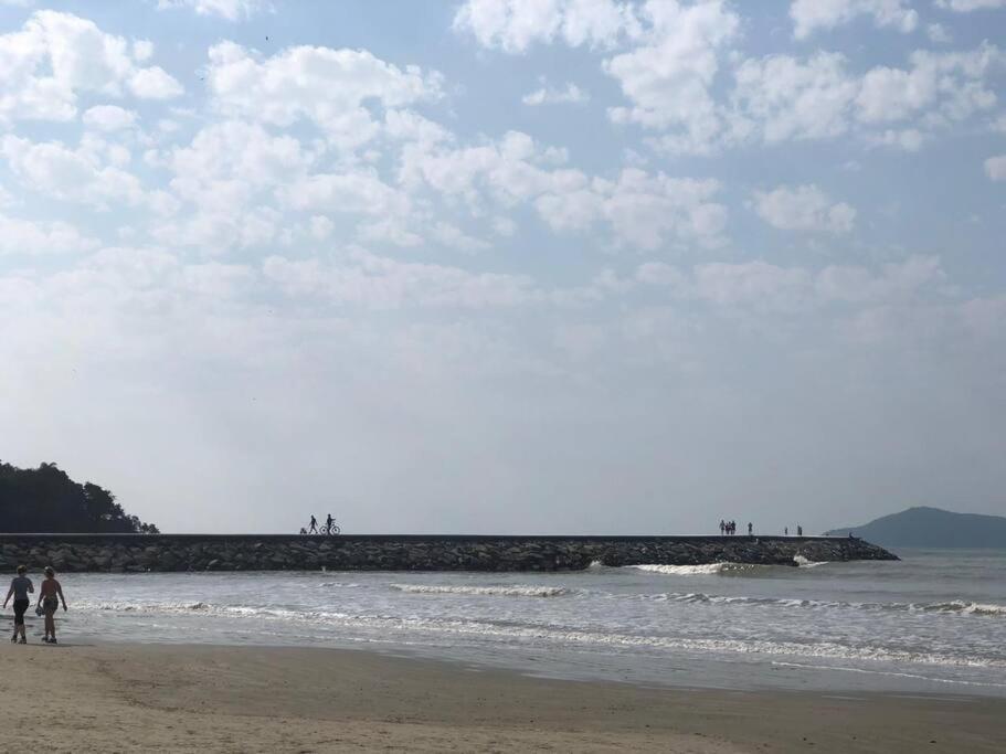 Piscina A Beira-Mar, Tranquilidade E Qualidade No Melhor De Bc Balneário Camboriú エクステリア 写真
