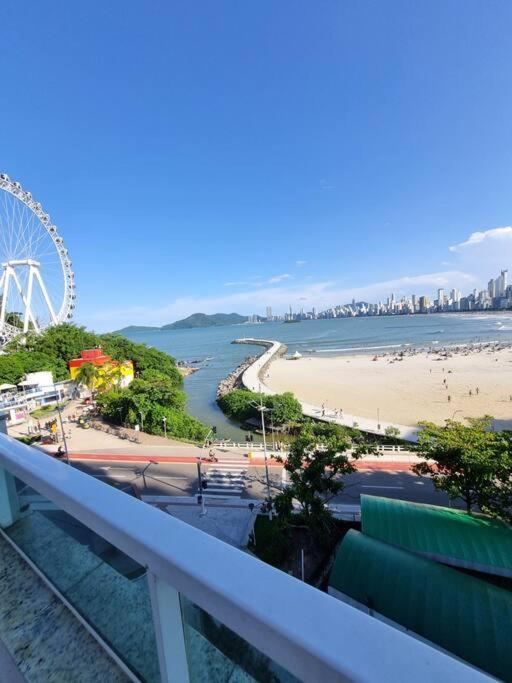 Piscina A Beira-Mar, Tranquilidade E Qualidade No Melhor De Bc Balneário Camboriú エクステリア 写真