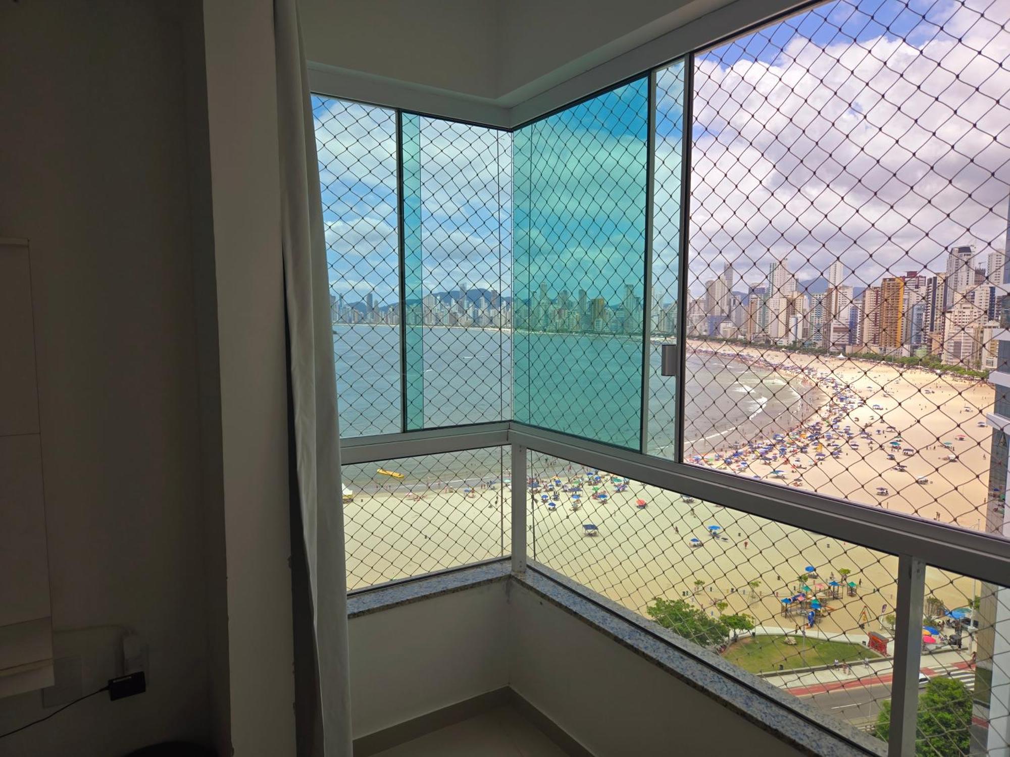 Piscina A Beira-Mar, Tranquilidade E Qualidade No Melhor De Bc Balneário Camboriú エクステリア 写真